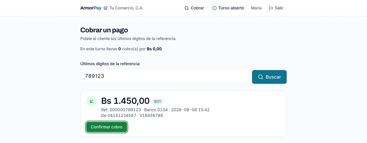 La caja de ArmorPay con un pago encontrado: referencia buscada, monto en bolívares con el banco receptor, y el botón de confirmar el cobro con el foco puesto